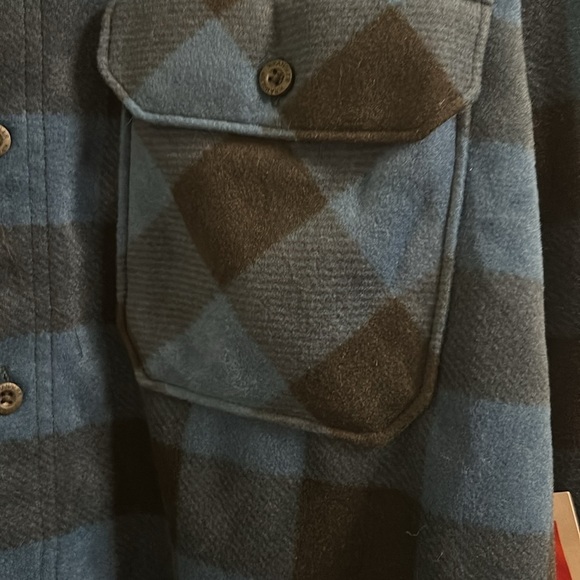 Wrangler Authentic Heavyweight‎ Fleece Button up shirt - Picture 5 of 6